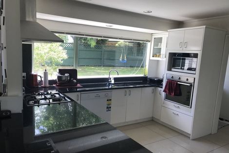 Photo of property in 16 Cumbrian Place, Conifer Grove, Takanini, 2112