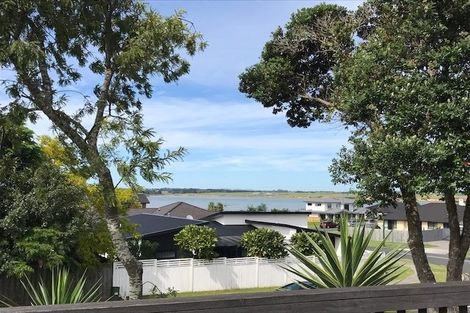 Photo of property in 31 Sunningdale Street, Wattle Downs, Auckland, 2103