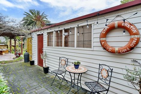 Photo of property in 16 Estuary Road, New Brighton, Christchurch, 8061