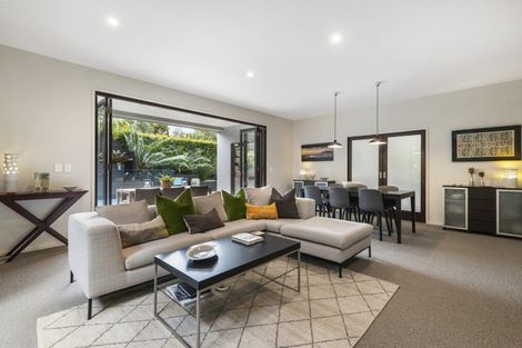 Photo of property in 23a Peter Terrace, Castor Bay, Auckland, 0620