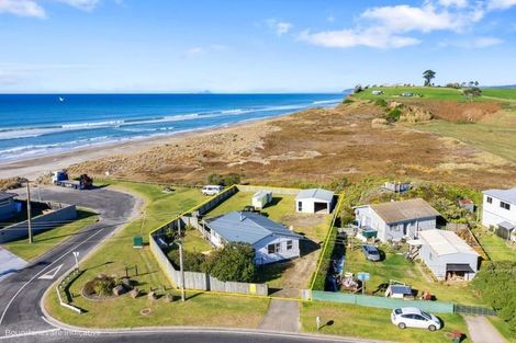 Photo of property in 348 Pukehina Beach Road, Pukehina, Te Puke, 3189