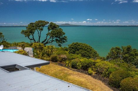 Photo of property in 62 Sharon Road, Waiake, Auckland, 0630