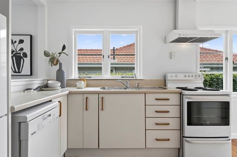Photo of property in 7 Temple Street, Meadowbank, Auckland, 1072