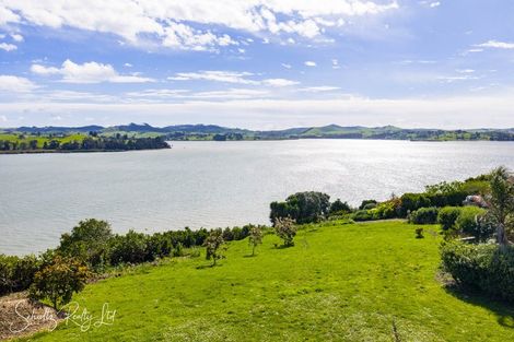 Photo of property in Pahi Road, Pahi, Paparoa, 0571