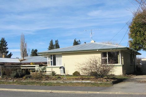 Photo of property in 18 Knowles Crescent, Ranfurly, 9332
