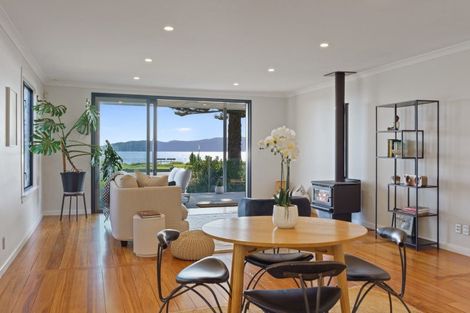 Photo of property in 79 Marine Parade, Paraparaumu Beach, Paraparaumu, 5032