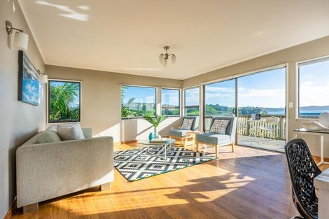 Photo of property in 11 Te Kapa Place, Snells Beach, 0920