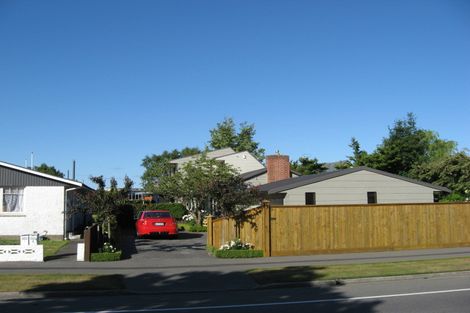 Photo of property in 398 Memorial Avenue, Burnside, Christchurch, 8053
