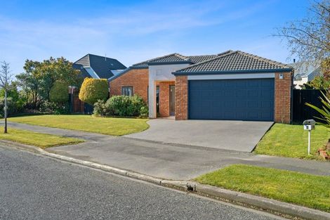 Photo of property in 8 Arkwright Place, Halswell, Christchurch, 8025