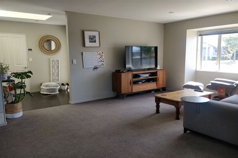 Photo of property in 2 Moeraki Place, Hei Hei, Christchurch, 8042