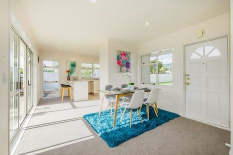 Photo of property in 4b Ngahina Street, Paraparaumu, 5032