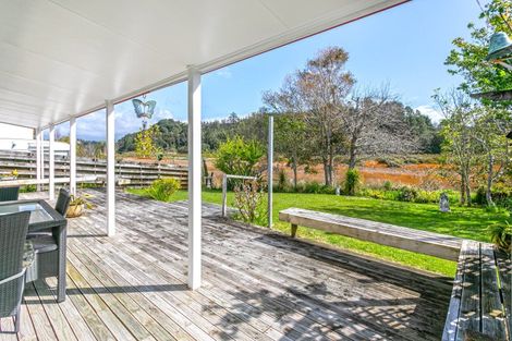 Photo of property in 132 Sharyn Place, Whangamata, 3620