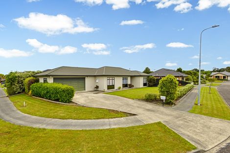 Photo of property in 28 Meridian Grove, Kelvin Grove, Palmerston North, 4414