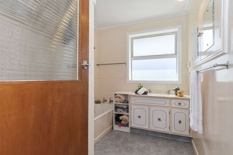 Photo of property in 35 Muricata Avenue, Mount Maunganui, 3116