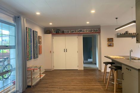 Photo of property in 1/6 Waterloo Place, Westown, New Plymouth, 4310