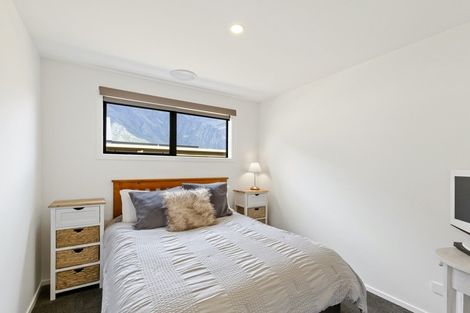 Photo of property in 39 Shepherd Road, Jacks Point, Queenstown, 9371
