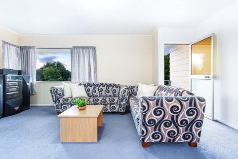 Photo of property in 22 Styca Place, Sunnyvale, Auckland, 0612