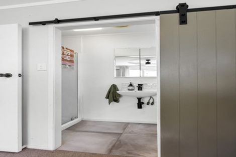 Photo of property in 26 Doment Crescent, Orewa, 0931