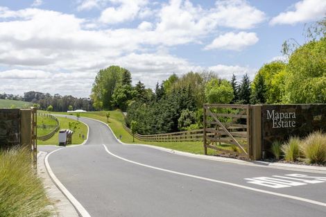 Photo of property in 14 Willow Lane, Acacia Bay, 3385