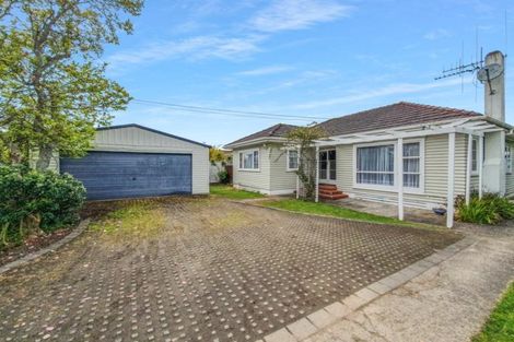 Photo of property in 16 Oxford Street, Fairfield, Hamilton, 3214