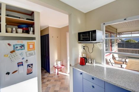 Photo of property in 6 Dickson Street, Macandrew Bay, Dunedin, 9014