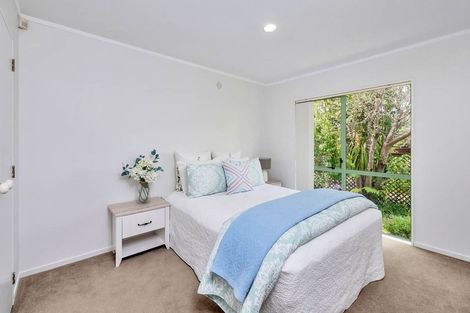 Photo of property in 38 Harbour Lights Close, West Harbour, Auckland, 0618