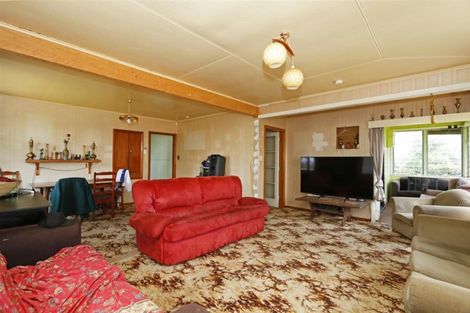 Photo of property in 74 Domett Street, Opunake, 4616