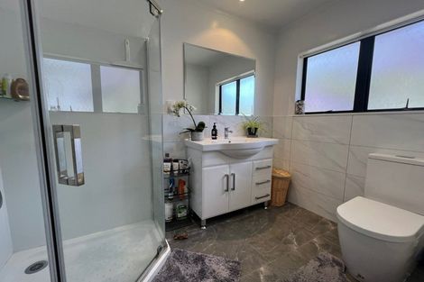 Photo of property in 17 Sunningdale Street, Wattle Downs, Auckland, 2103