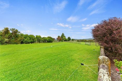 Photo of property in 921 State Highway 1, Te Horo, Otaki, 5581
