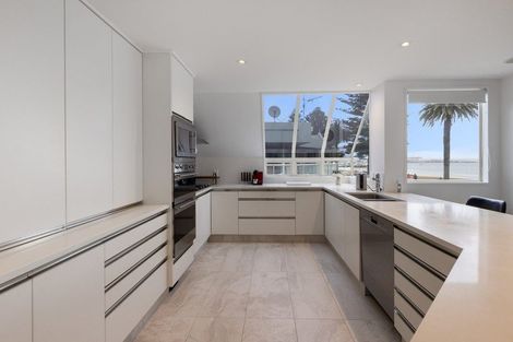 Photo of property in 2/28 The Mall, Mount Maunganui, 3116