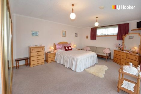 Photo of property in 303 Brockville Road, Brockville, Dunedin, 9011