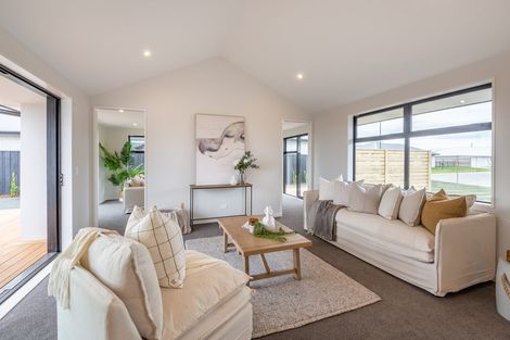 Photo of property in 12 Harrison Drive, Tikipunga, 0112