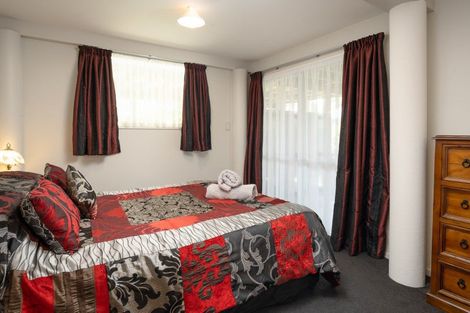 Photo of property in 14 Beach Road, Waikawa, Picton, 7220