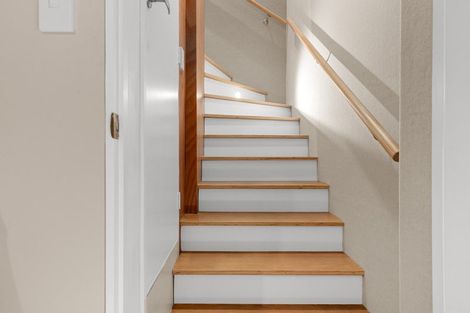 Photo of property in 118 Sandwich Road, St Andrews, Hamilton, 3200