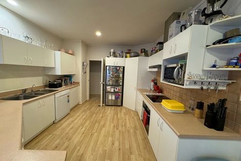Photo of property in 1c Picasso Drive, West Harbour, Auckland, 0618