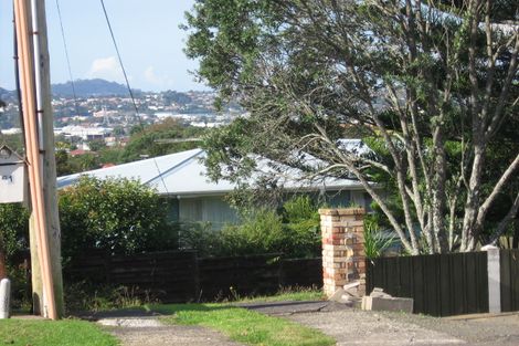 Photo of property in 59 Fairmount Road, Titirangi, Auckland, 0604