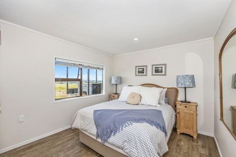 Photo of property in 24 Shegadeen Road, Wharehine, Wellsford, 0973