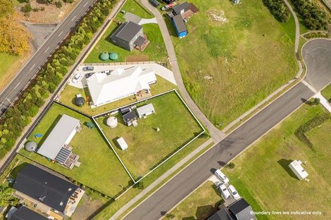 Photo of property in 1 Tinirau Place, Cooks Beach, 3591