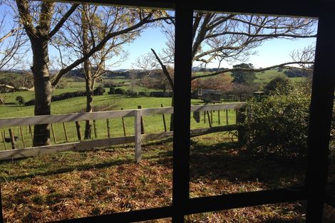 Photo of property in 327b Whangarata Road, Tuakau, 2694