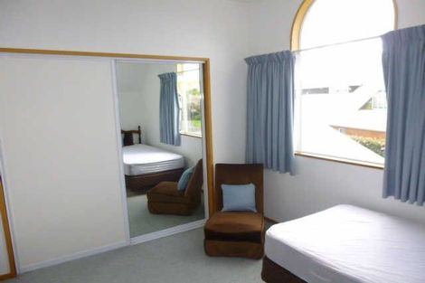 Photo of property in 1/21 Huntingdon Place, Avonhead, Christchurch, 8042