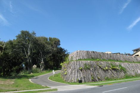 Photo of property in 214 Heta Road, Merrilands, New Plymouth, 4312