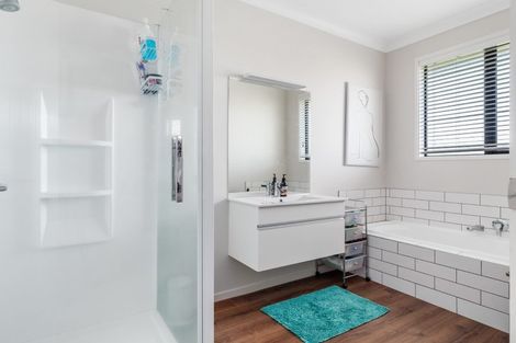 Photo of property in 95 Lynley Park Drive, Omokoroa, 3114