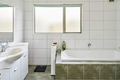 Photo of property in 28 Saint Ives Drive, Camborne, Porirua, 5026