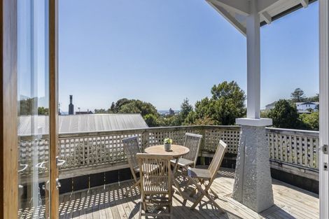 Photo of property in 101 Gover Street, New Plymouth, 4310