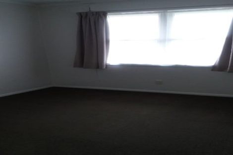 Photo of property in 2/5 Amandale Avenue, Mount Albert, Auckland, 1025