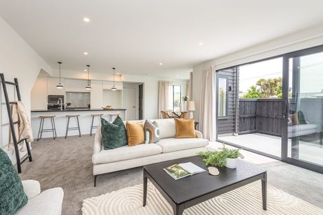 Photo of property in 210 Edgeware Road, Edgeware, Christchurch, 8013