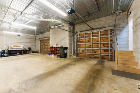 Photo of property in 14 Highgrove, Saint Clair, Dunedin, 9012