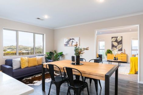 Photo of property in 30b Havana Rise, Grenada Village, Wellington, 6037