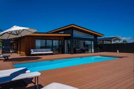 Photo of property in 20 Kurapoto Lane, Rainbow Point, Taupo, 3330