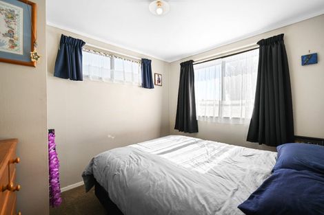 Photo of property in 18 Lloyd Drive, Nawton, Hamilton, 3200